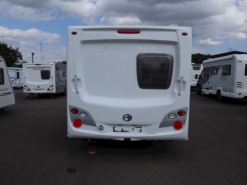 Swift Conqueror 2009 480 - Large 4
