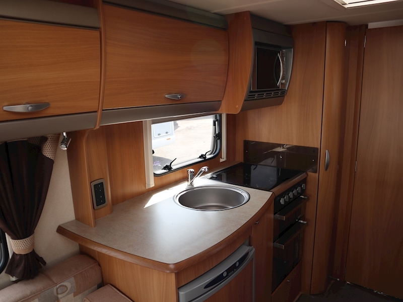 Swift Conqueror 2009 480 - Large 11