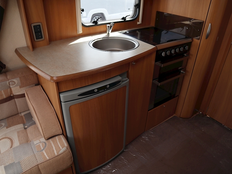 Swift Conqueror 2009 480 - Large 12