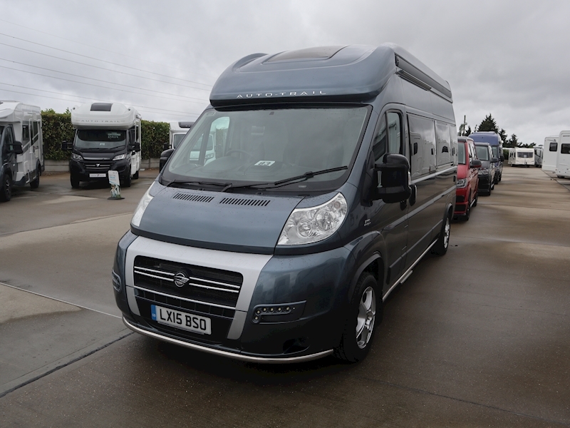 Autotrail V-Line 2015 620 - Large 0