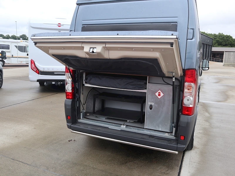 Autotrail V-Line 2015 620 - Large 5
