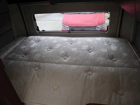 Autotrail V-Line 2015 620 - Large 17