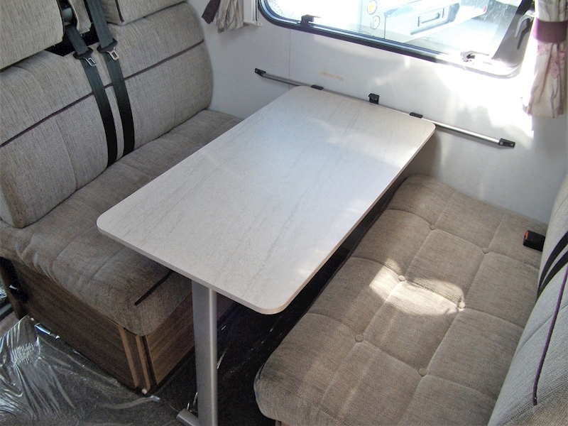 Elddis Autoquest 2015 180 - Large 5