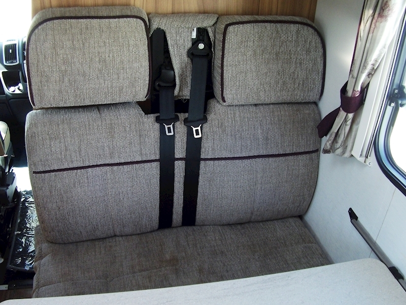 Elddis Autoquest 2015 180 - Large 16