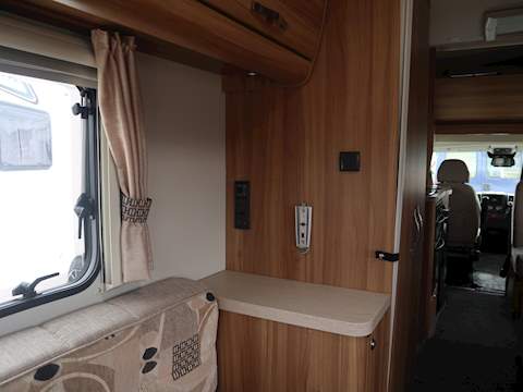 Elddis Majestic 180 - U1304