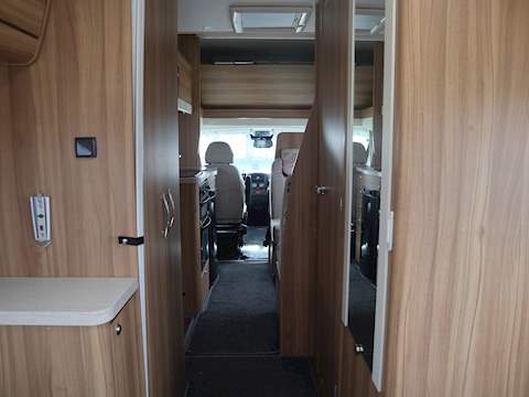 Elddis Majestic 180 - U1304