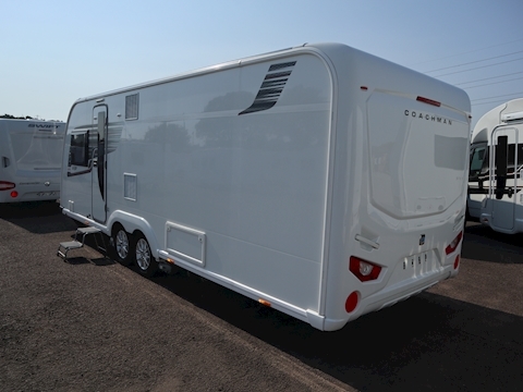 Coachman VIP 2018 675 - Large 5