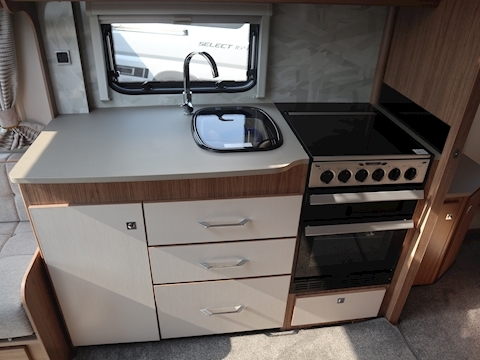 Coachman VIP 2018 675 - Large 15