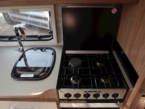 Coachman VIP 2018 675 - Large 16