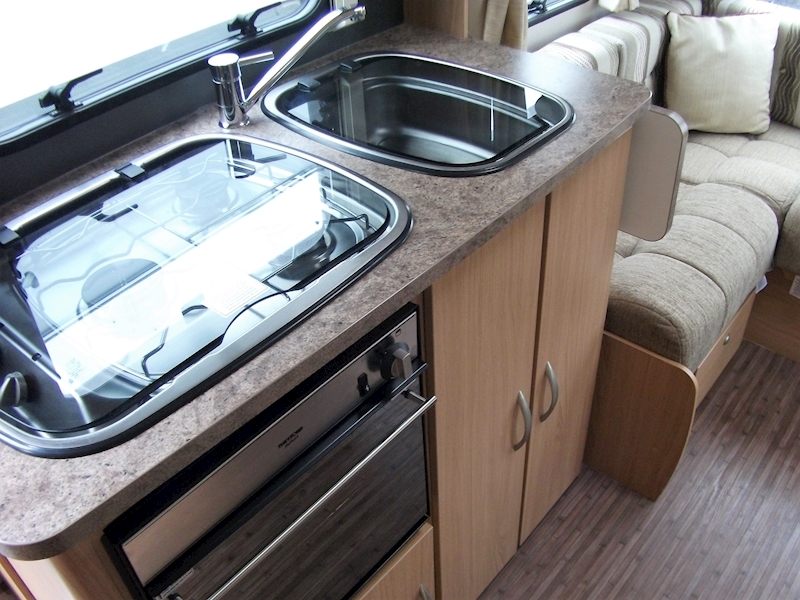 Elddis Xplore 2012 304 - Large 9