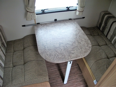 Elddis Xplore 2012 304 - Large 12