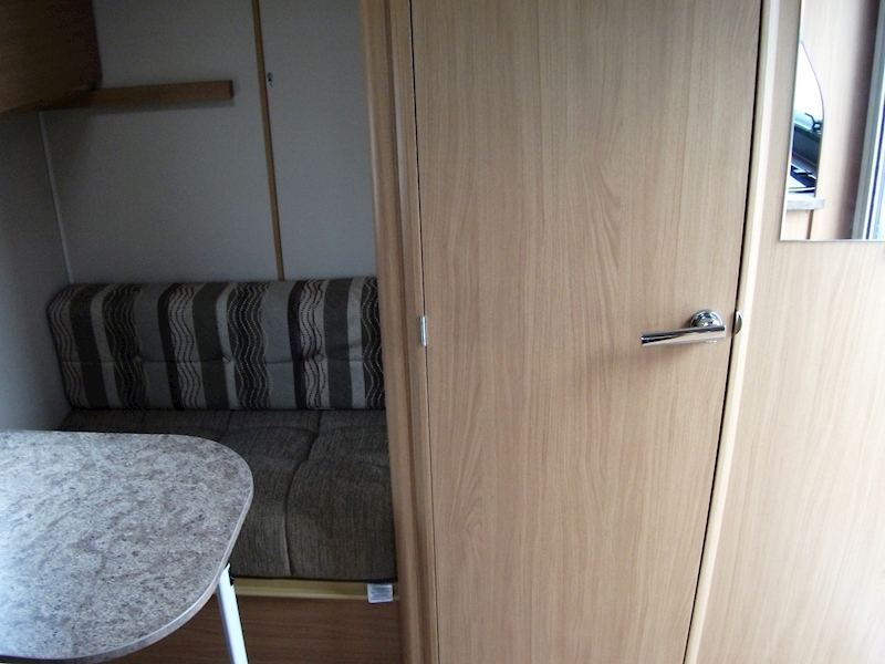 Elddis Xplore 2012 304 - Large 16