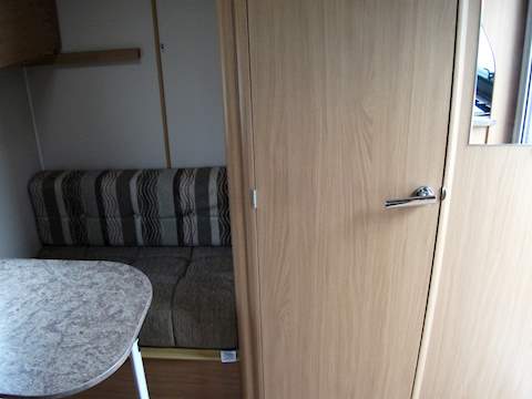 Elddis Xplore 304 - U1330