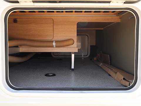 Autotrail Apache 700 Hi-Line - U1331
