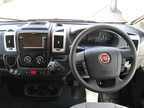Autotrail Apache 700 Hi-Line - U1331