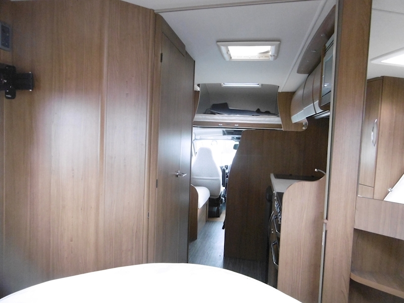 Autotrail Imala 2016 730 Hi-Line - Large 18