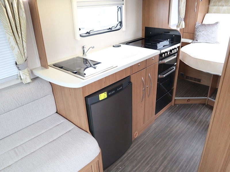 Autotrail Imala 2018 730 Lo-Line - Large 17