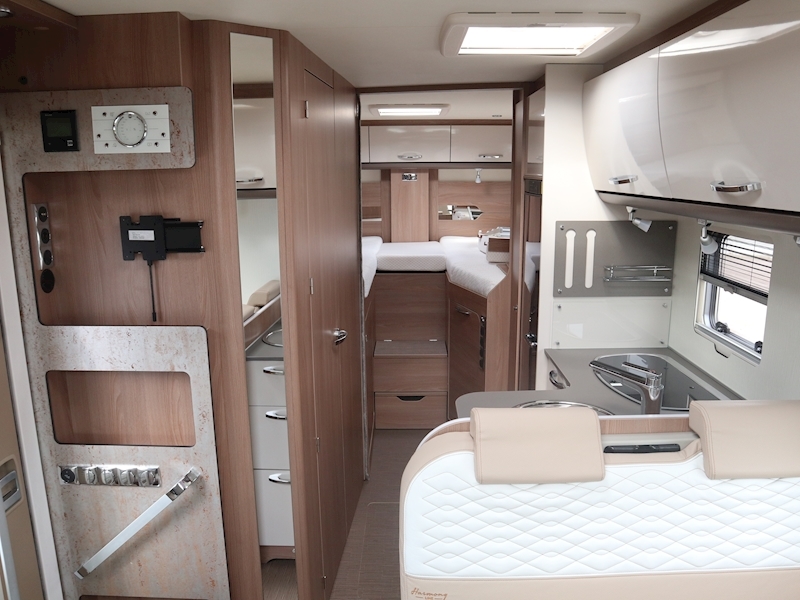 Burstner Lyseo Harmony 2018 T 728 G - Large 11