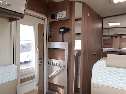 Burstner Lyseo Harmony 2018 T 728 G - Large 17