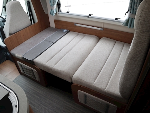 Autotrail Scout 2019 - Large 17