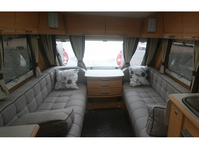 Elddis Crusader 2010 Hurricane - Large 2