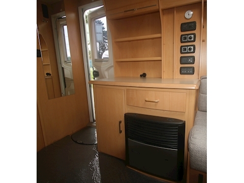 Elddis Crusader 2010 Hurricane - Large 5