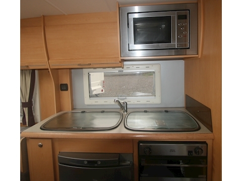 Elddis Crusader 2010 Hurricane - Large 8