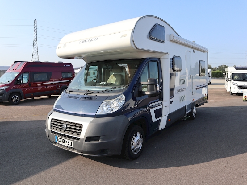 Swift Escape 2009 686 - Large 0