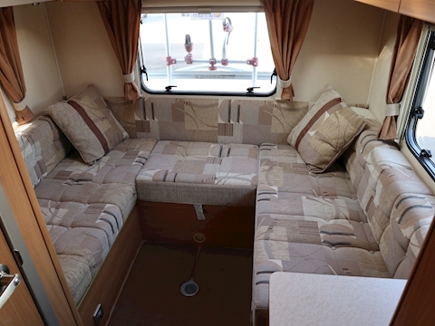 Swift Escape 2009 686 - Large 15