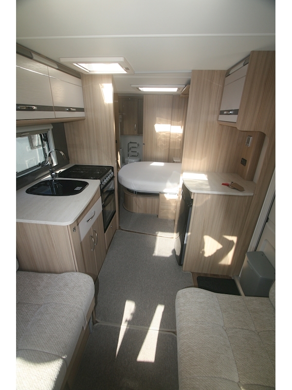 Coachman Pastiche 2016 575 - Large 9