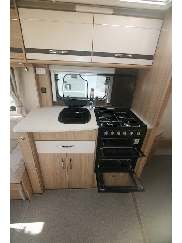 Coachman Pastiche 2016 575 - Large 11