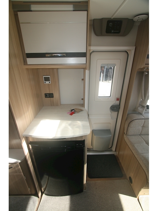 Coachman Pastiche 2016 575 - Large 12