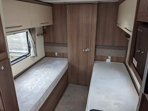 Bailey Phoenix 642 - U1413