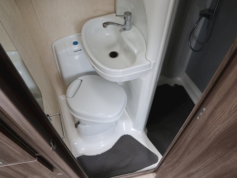 Autosleeper Nuevo 2017 Ek - Large 16