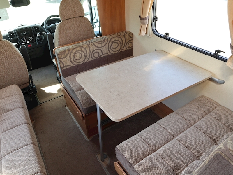 Swift Lifestyle Escape 2012 624 - Large 9
