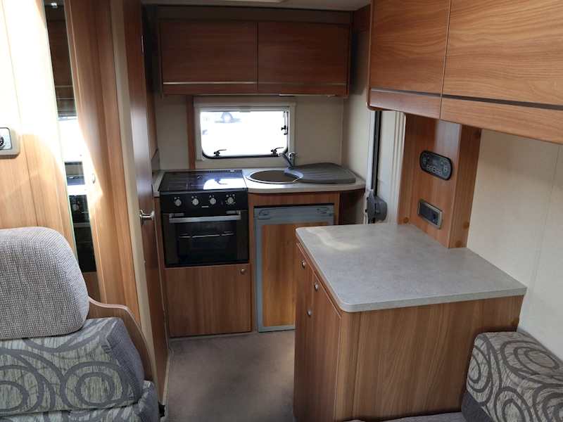 Swift Lifestyle Escape 2012 624 - Large 13