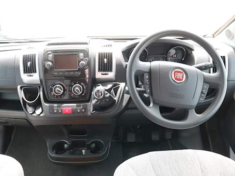 Autotrail Apache 700 Hi-Line - U1443