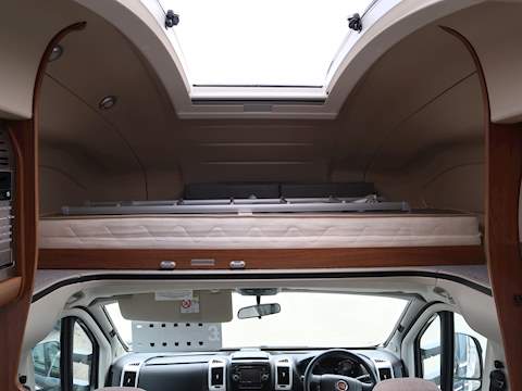 Autotrail Apache 700 Hi-Line - U1443