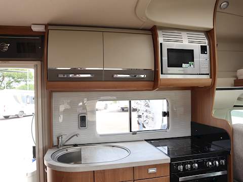 Autotrail Apache 700 Hi-Line - U1443