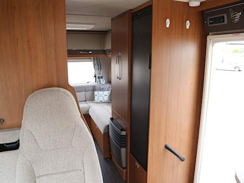 Autotrail Apache 700 Hi-Line - U1443