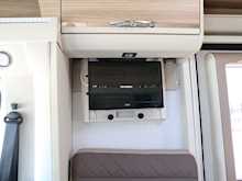 Adria Coral 2017 690 Platinum17