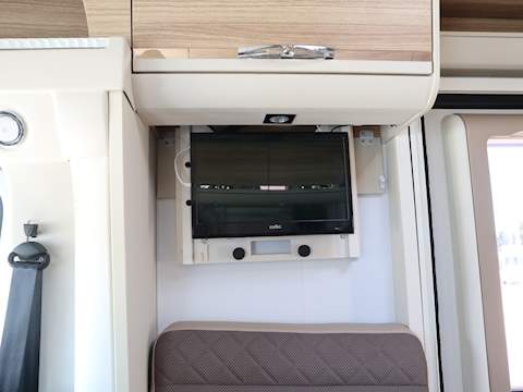 Adria Coral 690 Platinum - U1445