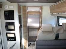 Adria Coral 2017 690 Platinum11