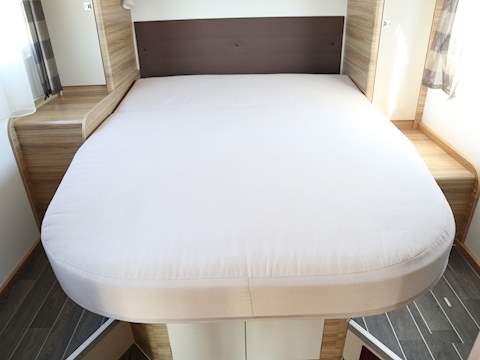 Adria Coral 690 Platinum - U1445