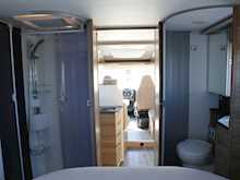 Adria Coral 2017 690 Platinum23