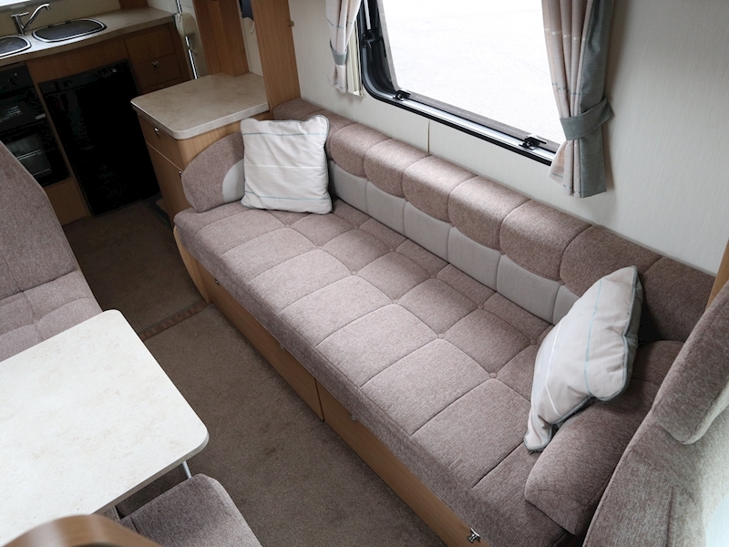 Elddis Autoquest 2013 130 - Large 8