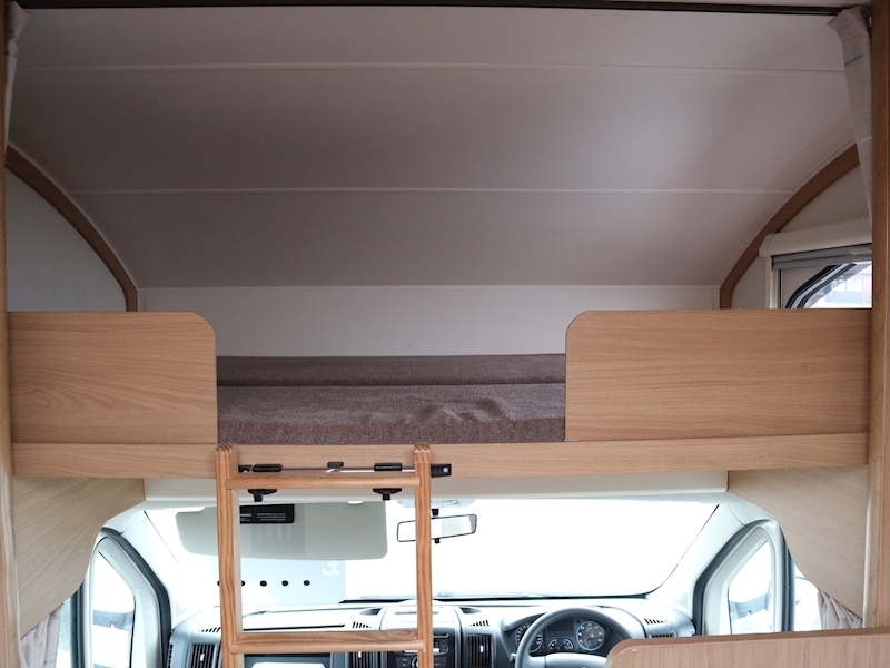 Elddis Autoquest 2013 130 - Large 11
