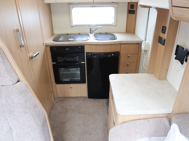 Elddis Autoquest 2013 130 - Large 14