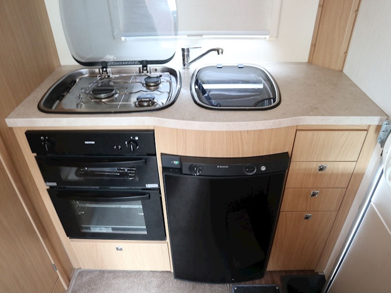 Elddis Autoquest 2013 130 - Large 15