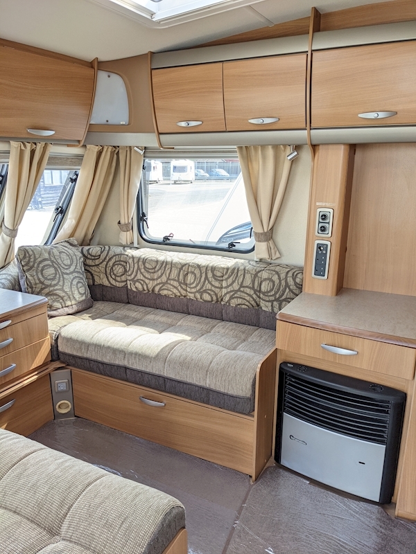 Swift Challenger 2010 580 - Large 11